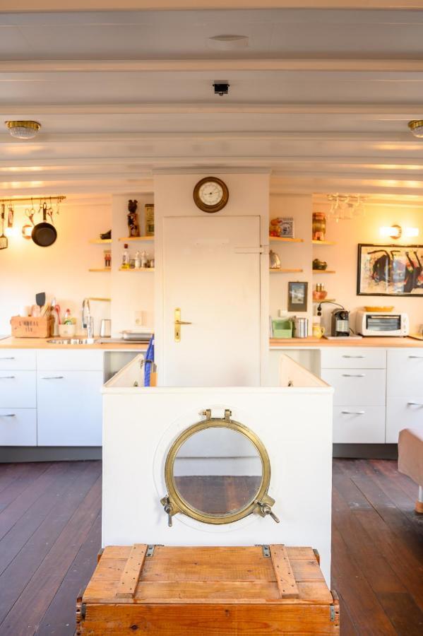 Boatapartment Animathor On Top Location Rotterdam Dış mekan fotoğraf