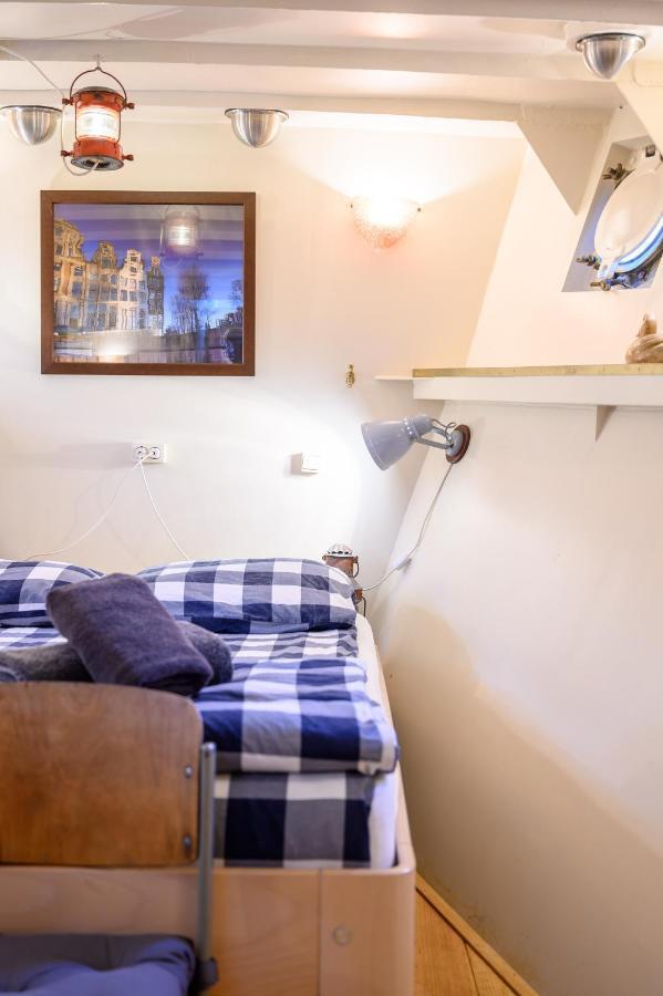 Boatapartment Animathor On Top Location Rotterdam Dış mekan fotoğraf